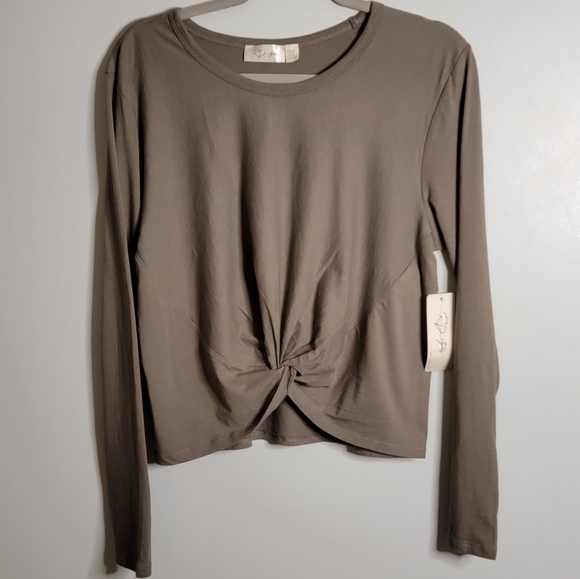 RD Style | Large | Long Sleeve Crop Top - Picture 1 of 11